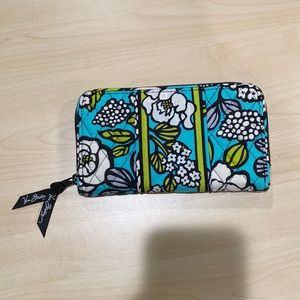 Vera Bradley “Island Blooms” Zipper Wallet